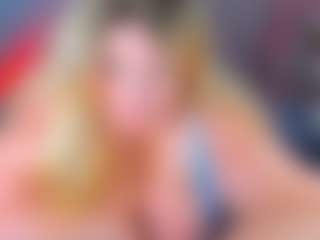 AdabelaUrHotDream's Live Sex Cam Show