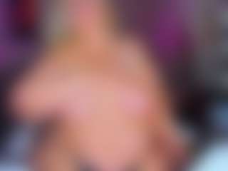 AdabelaUrHotDream's Live Sex Cam Show