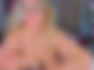 AdabelaUrHotDream's Live Sex Cam Show