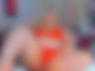 Live cam show with AdabelaUrHotDream - Oil on Camsoda