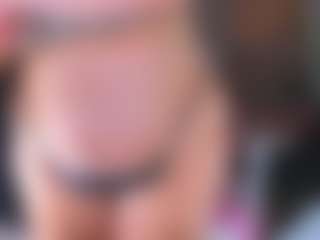 Live cam show with AdabelaUrHotDream - Striptease on StripNow