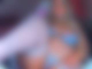 Live cam show with AdabelaUrHotDream - Striptease on CamSodaAdn