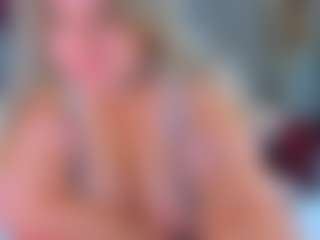 AdabelaUrHotDream's Live Sex Cam Show