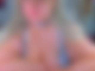AdabelaUrHotDream's Live Sex Cam Show