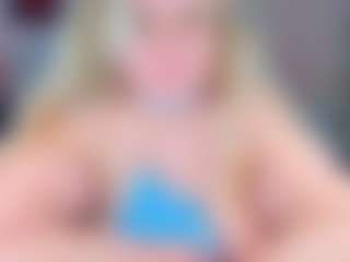AdabelaUrHotDream's Live Sex Cam Show