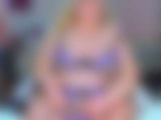 AdabelaUrHotDream's Live Sex Cam Show