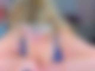 AdabelaUrHotDream's Live Sex Cam Show