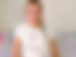 Live cam show with KristiHoward - Handjob on TeamSkeetLive