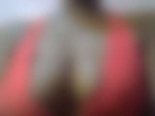 Live cam show with Sessley - Ebony Big Tits on intimatelivegirls.com