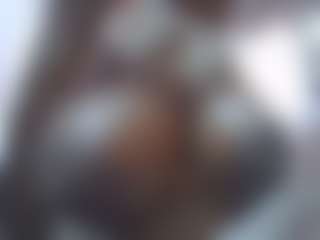 Live cam show with Sessley - Milk on AdultVida.com