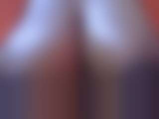 Live cam show with Sessley - Brown Eyes Black on intimatelivegirls.com