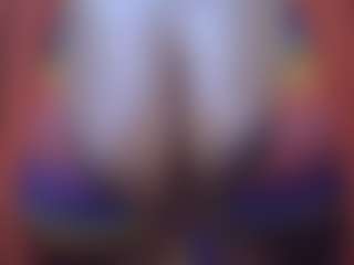 Live cam show with Sessley - Lactating on TeamSkeetLive