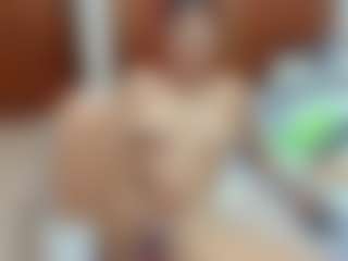 Live cam show with HONNY-SUGAR19 - Ebony on Camsoda | spain