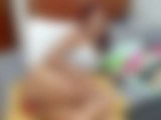 Show in cam erotica live di HONNY-SUGAR19