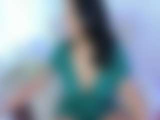 Live cam show with ElisaBaxter - Robe on dropp.cam