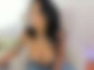 ElisaBaxter MILF webcam performer live streaming