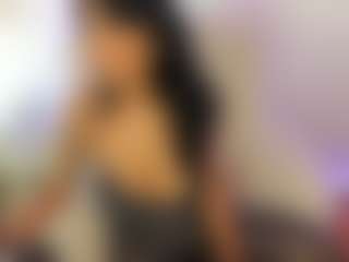 ElisaBaxter MILF webcam performer live streaming