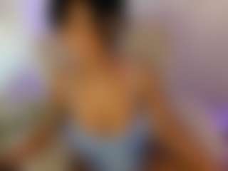 Live cam show with ElisaBaxter - Big Ass on friskycurves.com