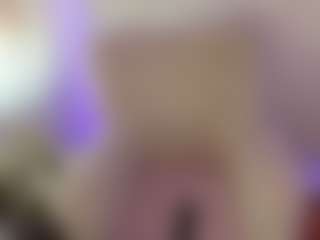 Live cam show with ElisaBaxter - Green Eyes on TeamSkeetLive