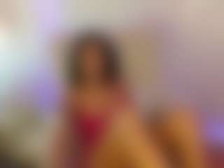 ElisaBaxter MILF webcam performer live streaming