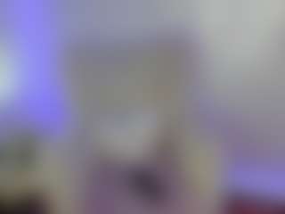 Live cam show with ElisaBaxter - Fingering on CamClone