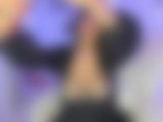 Live cam show with ElisaBaxter - Thin on xfollow cams