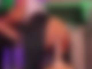 Live cam show with laurenhills - Bedroom on liverealitysex.com