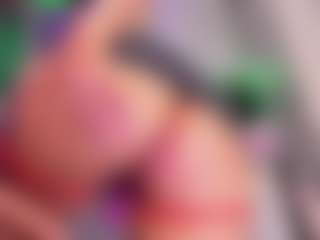 Live cam show with laurenhills - Fingers on Camsoda