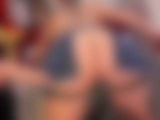 Live-camshow met laurenhills - Domination op Camsoda
