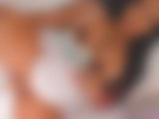 Live cam show with Bellababy - College Curvy on hrnylive.com