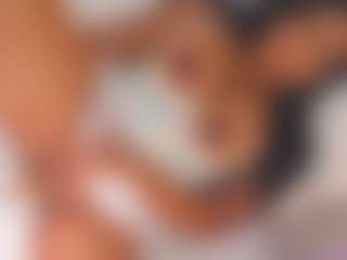 Live cam show with Bellababy - Dirty Talk on Milfs Live