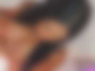 Live cam show with Bellababy - Shaved on Camsoda