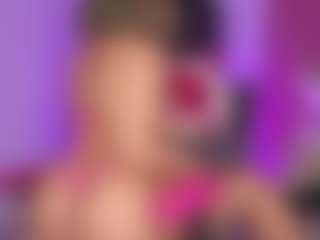 Live cam show with gisellereyess - Spank on SxyPornLive