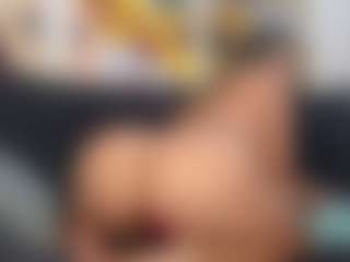 gisellereyess's Live Sex Cam Show