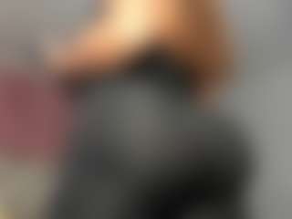 gisellereyess's Live Sex Cam Show