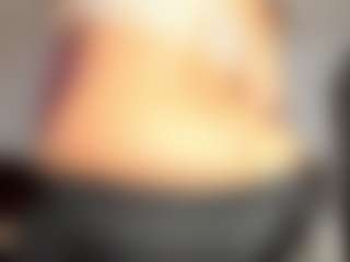 Live cam show with gisellereyess - Public on instabang
