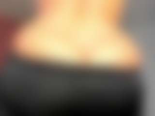 gisellereyess's Live Sex Cam Show