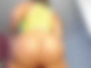 gisellereyess's Live Sex Cam Show