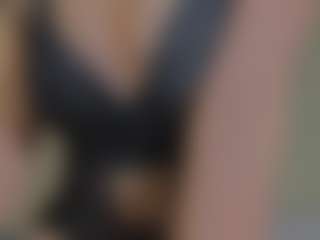 Live cam show with GiseleAlid - Shaved Pussy on Camiplay Live