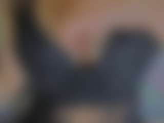 Live cam show with GiseleAlid - Squirt on Milf Play