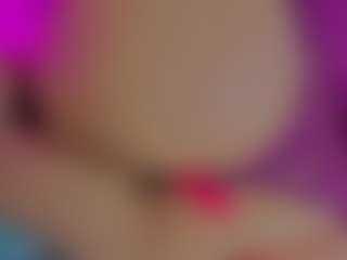 Live cam show with GiseleAlid - Oil on Camiplay Live