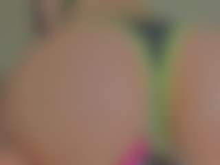 Live cam show with GiseleAlid - Shaved on Soda Cam