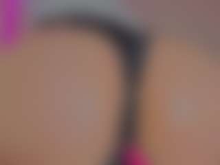 Live cam show with GiseleAlid - Foot Fetish on Camsoda Late Night