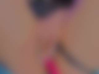Live cam show with GiseleAlid - Tongue on Camsoda