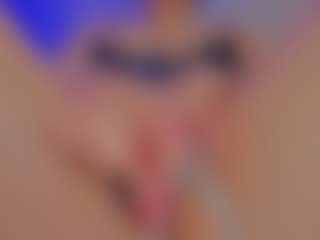 Live cam show with GiseleAlid - Squirt Big Tits on Camming Site