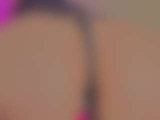 Live cam show with GiseleAlid - Body Massage on WildCum