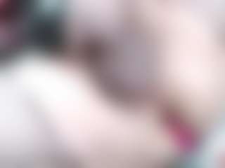 Live cam show with DEMONIC SUCCUBUS - Hazel Eyes on madthumbs