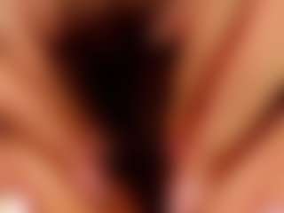 Live cam show with Brianaa-Hot - Hairy Pussy on Hubzter Live