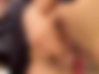 Live cam show with Brianaa-Hot - Bedroom on Camsoda