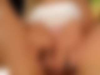 Brianaa-Hot's Live Sex Cam Show